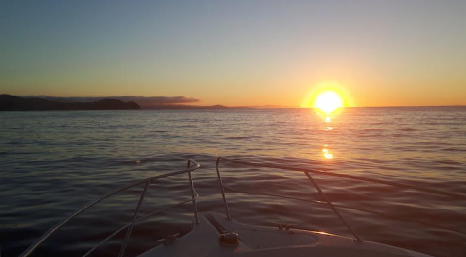 San Sebastian: Sunset on a Yacht - Activity Details: Sunset on a Yacht