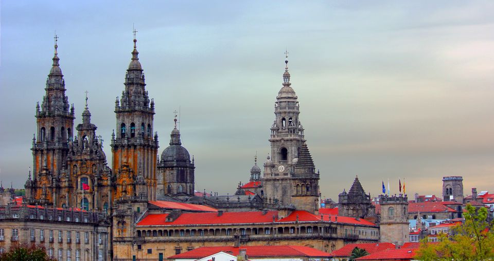 Santiago De Compostela: Old Town Private Tour - Experience Highlights