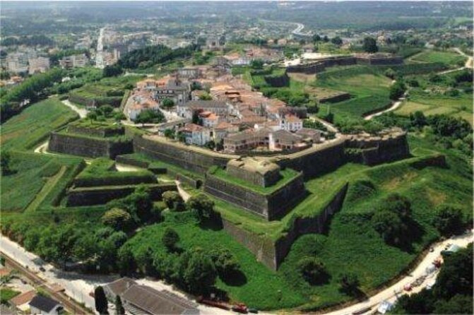 Santiago De Compostela & Valença Do Minho - From Porto - End Point and Return Details