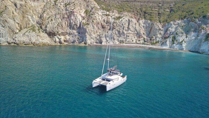 Santorini: Caldera Catamaran Cruise With Meal & Drinks - Inclusions