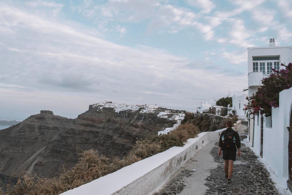 Santorini Caldera Walk Hiking Experience Fira-Oia - Location Details