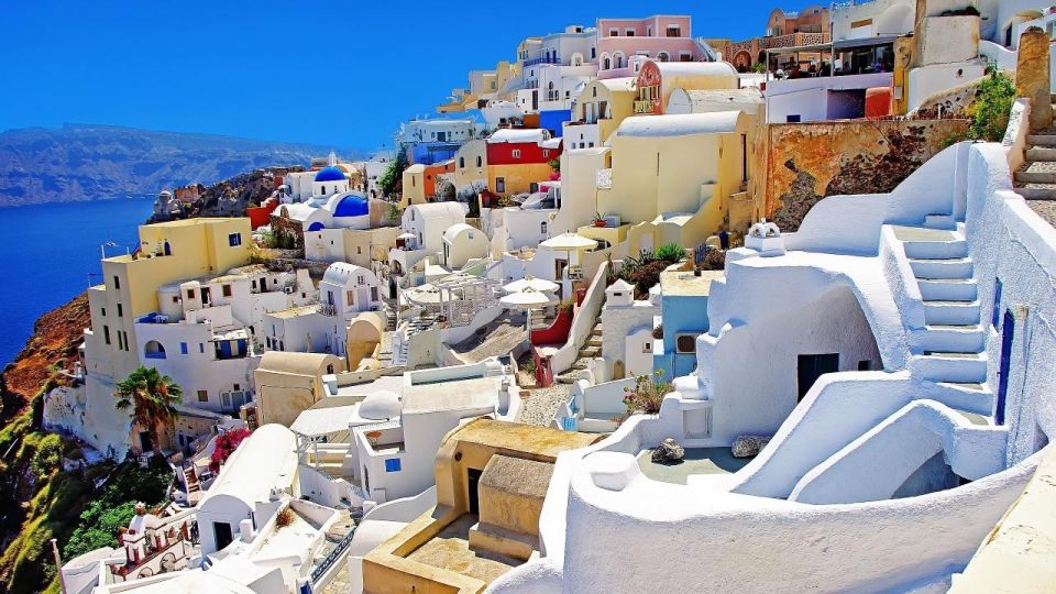 Santorini Private Half-Day Tour With Pickup - Itinerary Overview