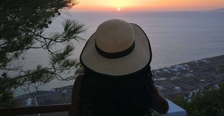 Santorini: Private Sunrise Tour With Breakfast and Oia Visit - Tour Rating and Duration