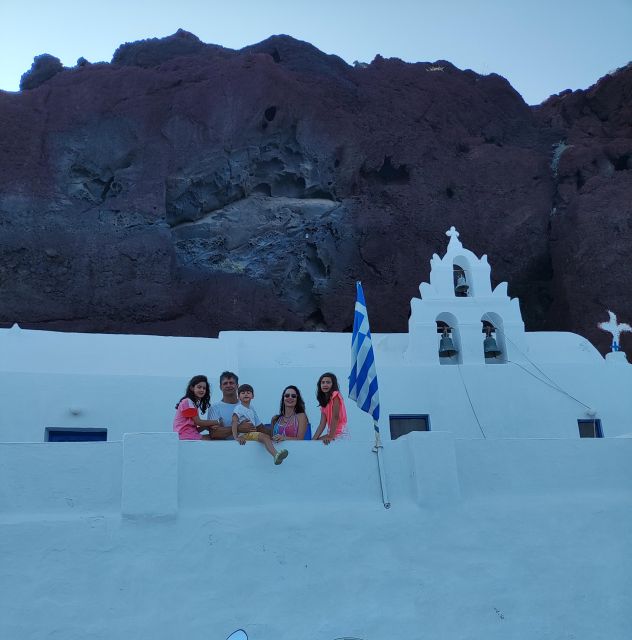 Santorini:Tour Around the Island With a Local - Duration and Languages
