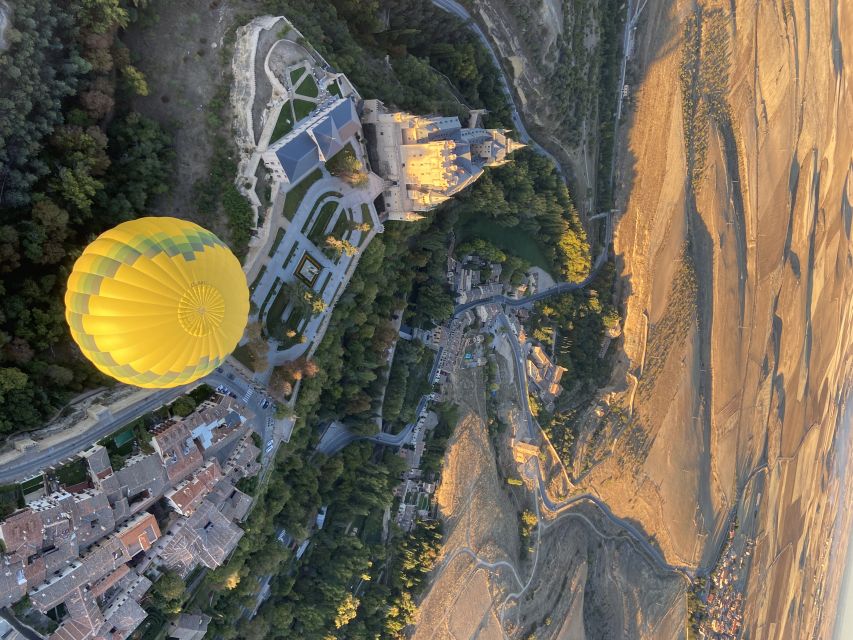 Segovia: Hot Air Balloon Flight With Picnic and Cava - Activity Details and Inclusions