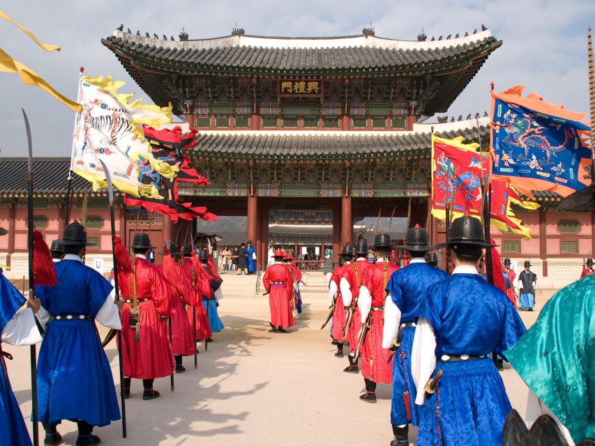 Seoul: Royal Palace Morning Tour Including Cheongwadae - Activity Inclusions