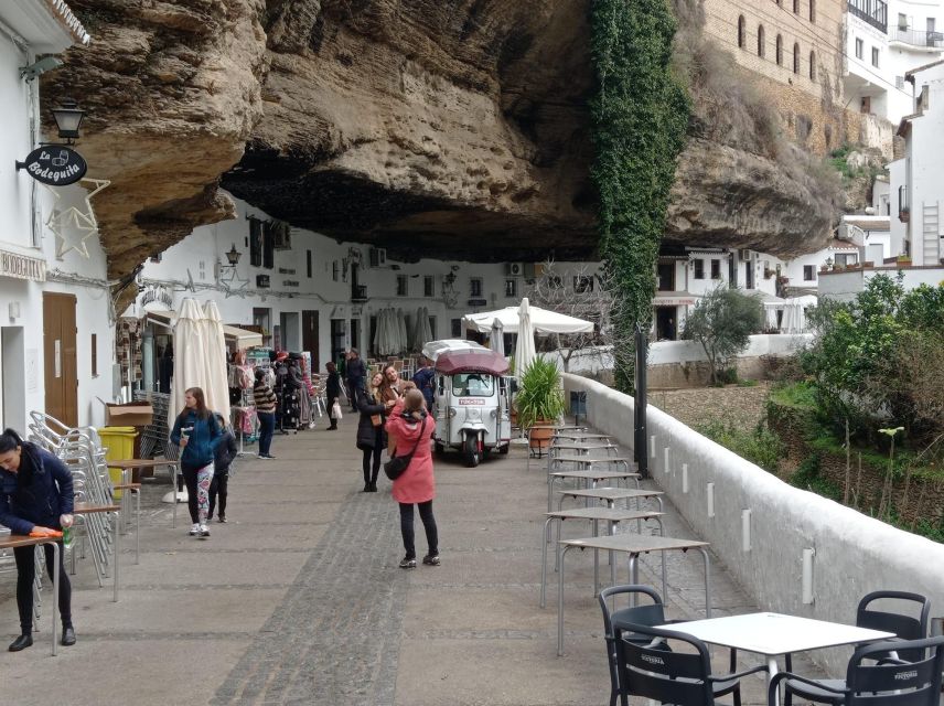 Setenil De Las Bodegas: Private Guided Tour - Tour Experience