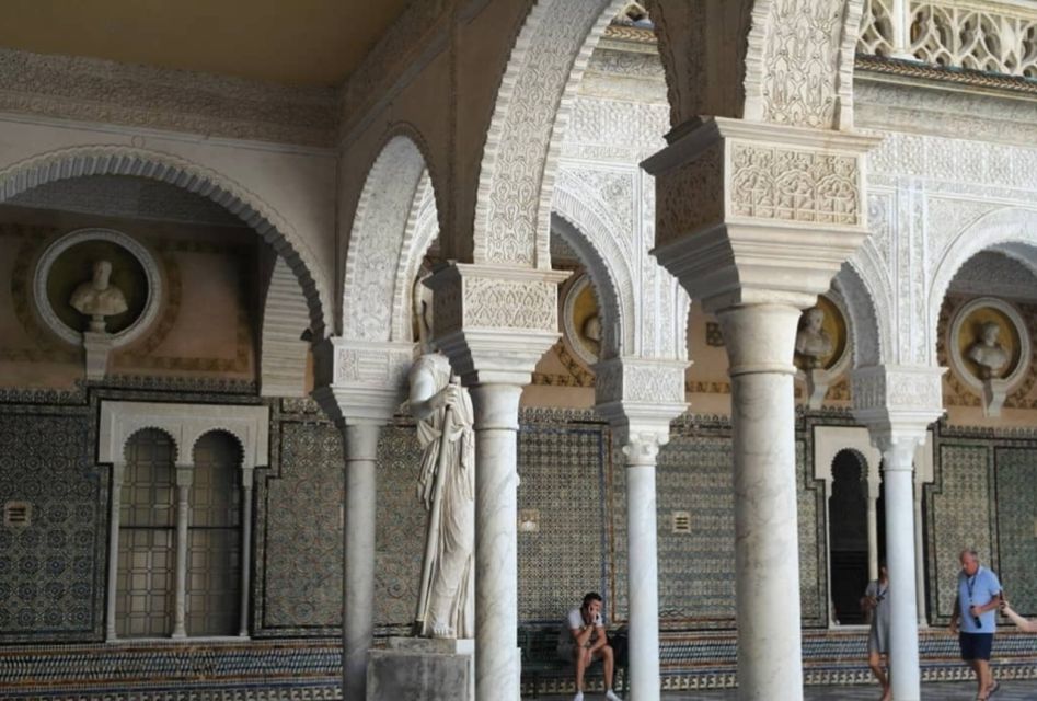 Seville: Casa De Pilatos and Condesa De Lebrija Palace Tour - Experience
