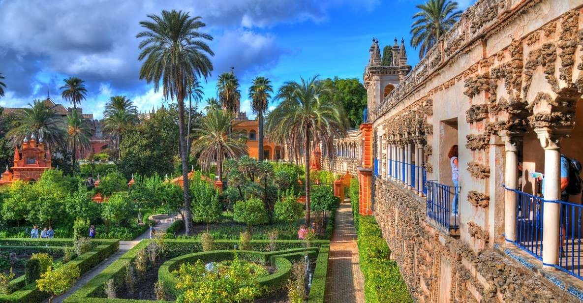 Seville: Real Alcazar of Seville Guided Tour and Ticket - Languages and Highlights