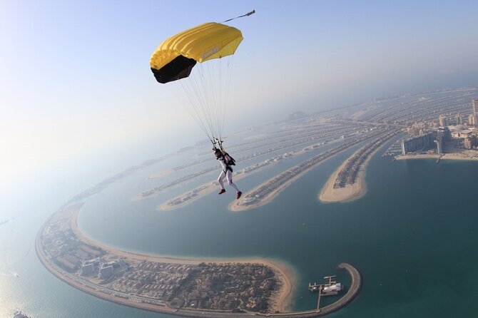 Skydive Over the Palm With Private Transportation - Dress Code Recommendations