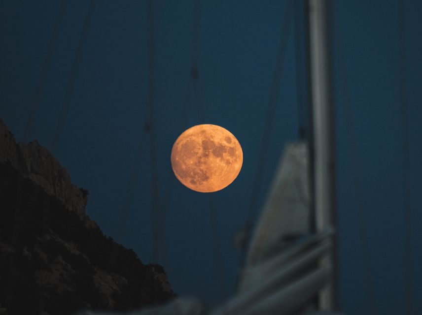 Sotogrande: Full Moon on the Sea 2 Hours - Full Description