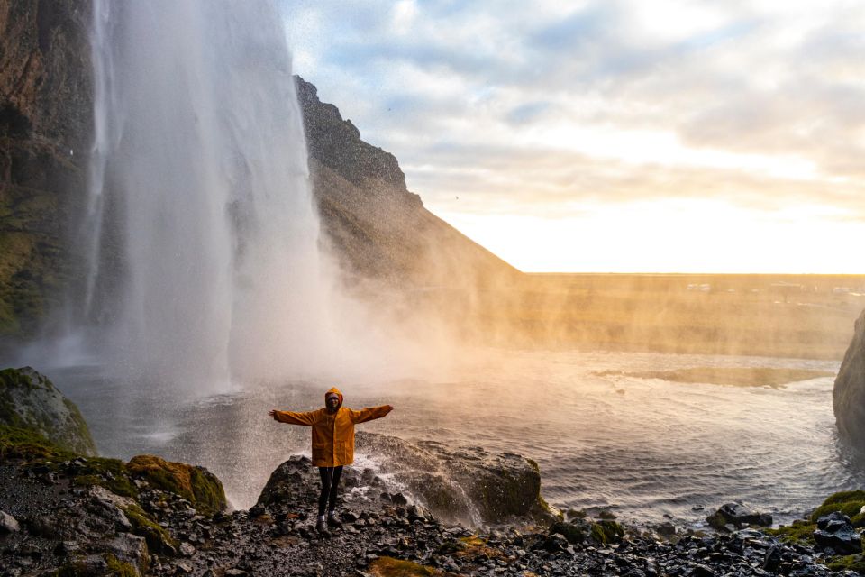 South Coast, Glacier Hike and Northern Lights Winter Tour - Experience Details