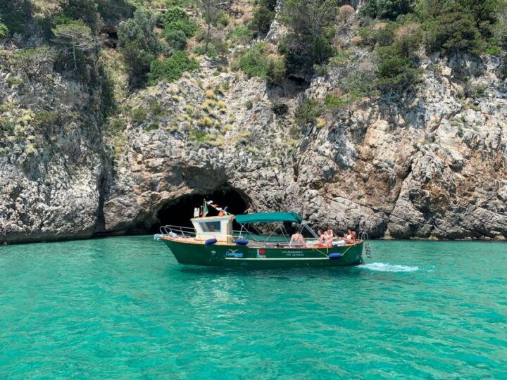 Sperlonga: Private Tour in The Grotta Azzurra - Activity Itinerary