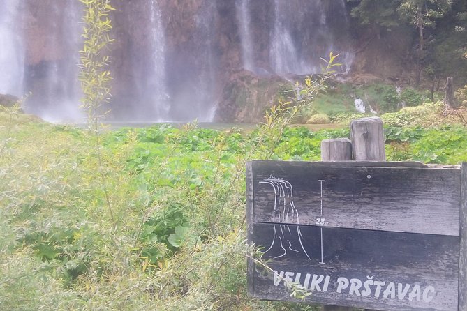Split to Zagreb Private Transfer With Krka or Plitvice Lakes National Park - End Point at Ban Josip Jelačić Square