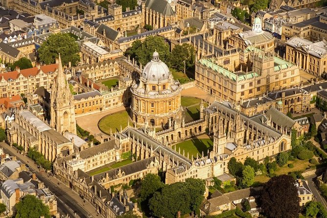 Step Back in Time With Oxford Private Day Tour - Expert Tour Guide Included