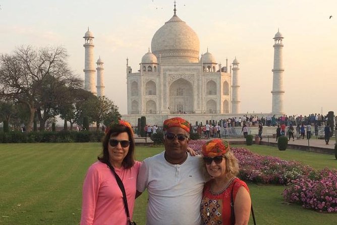 Sunrise Taj Mahal Private Day Trip From Delhi - Itinerary Highlights and Customization