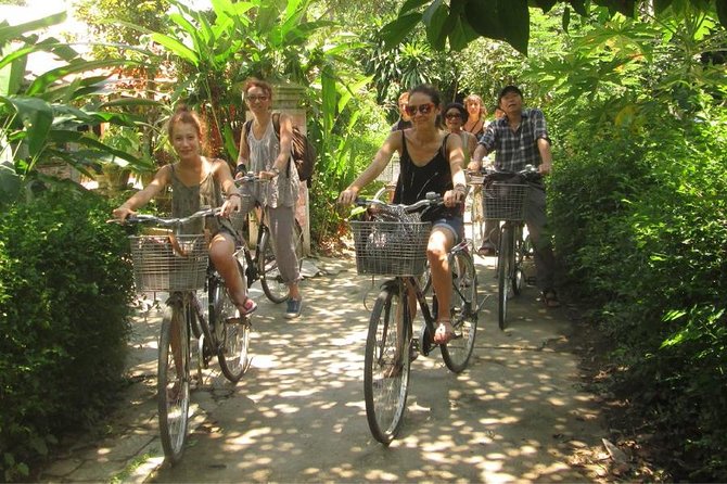 Sunset on Perfume River and Ancient Hue City Tour by Bike - Stop at Dieu De Pagoda