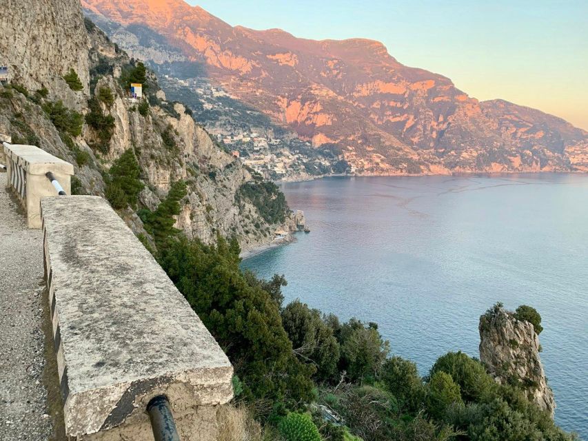 Sunsets, Hairpin Turns, and Elegant Dinners: Amalfi By Night - Language Options and Inclusions