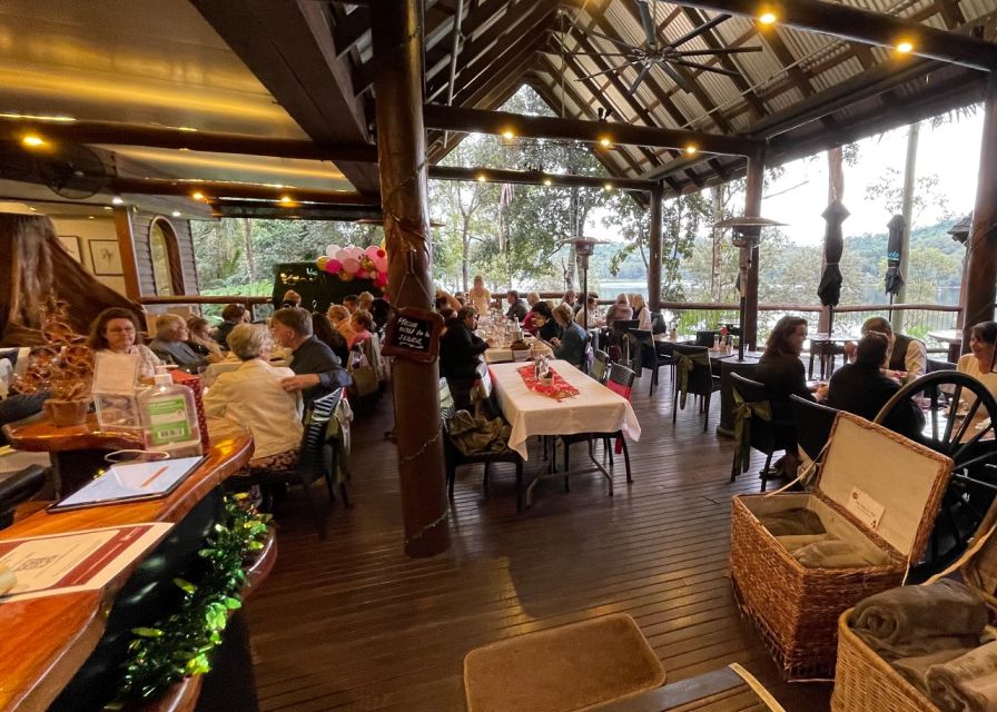 Sunshine Coast: Private Group Wine Tour With Lunch - Full Description