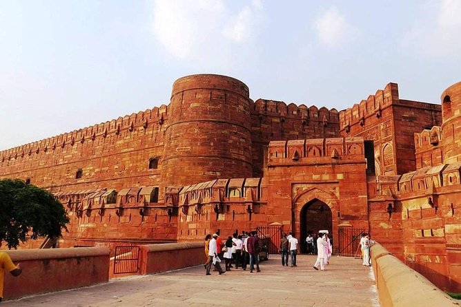 Taj Mahal Day Trip With Agra Fort by Car - Itinerary Highlights