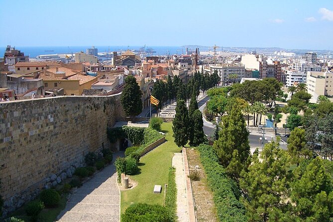 Tarragona Scavenger Hunt and Best Landmarks Self-Guided Tour - Meeting and Pickup Information