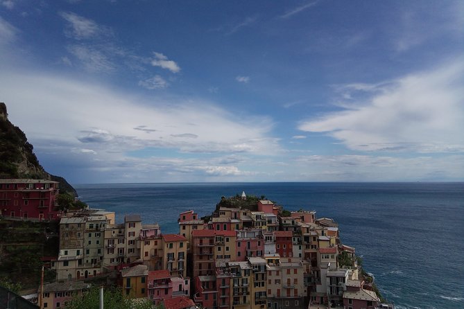 Tasting and Walk Among the Vineyards of the Cinque Terre - Local Wine Tasting Sessions