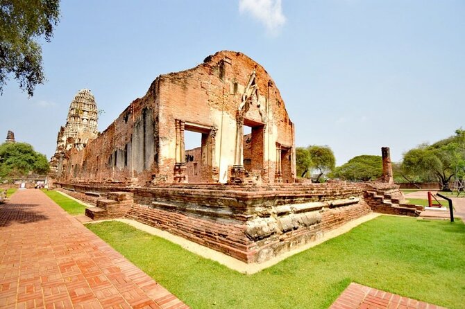 The World Heritage Site Of Ayutthaya Small Group Tour From Bangkok - Maximum Travelers and Dress Code