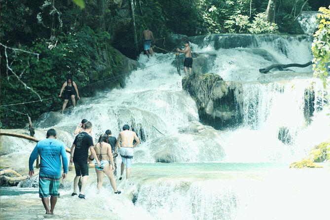 Tour to Copalitilla Magical Waterfalls From Huatulco With Admission Included - Customer Reviews