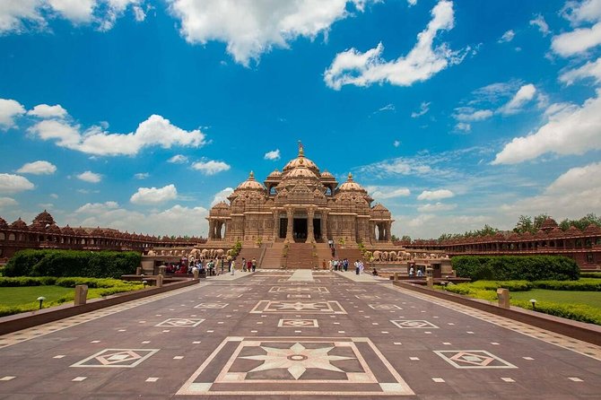 Tour To Swaminarayan Akshardham Guide & Delhi Transfers - Assistance