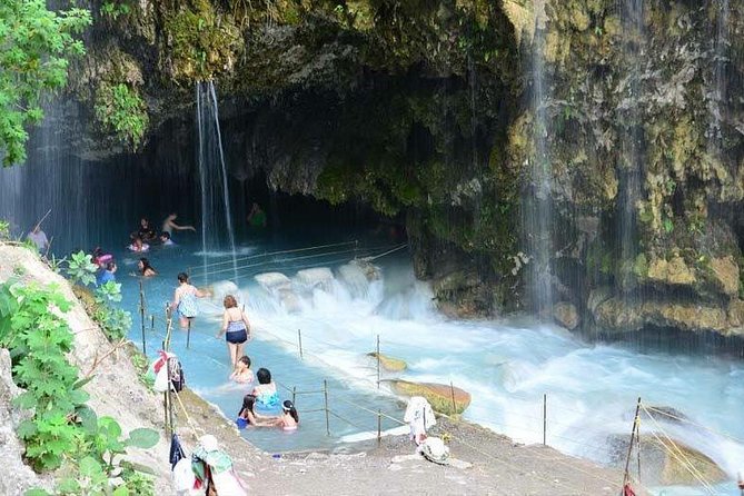 Tour to the Tolantongo Caves in English, Leaving Querétaro. - Meeting and Pickup Details