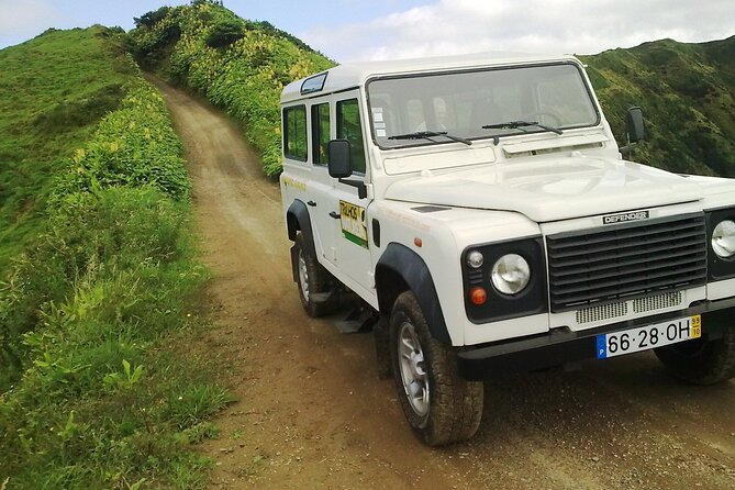 Tour to Western and Central Volcanoes on 4x4: Sete Cidades & Fogo Lakes - Meeting Point Details