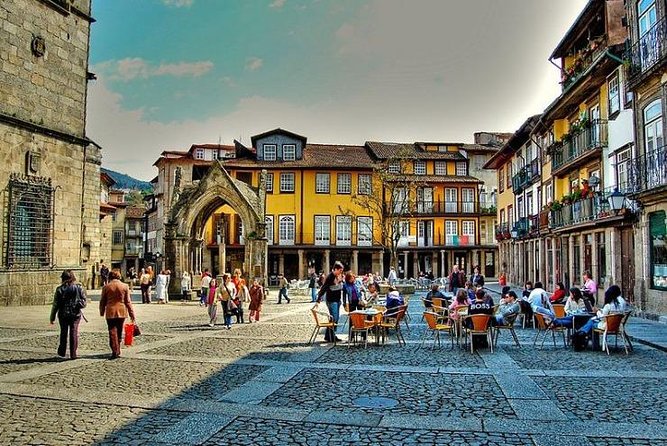 Tour/Transfer Porto Salamanca or Vice Versa - Inclusions and Amenities
