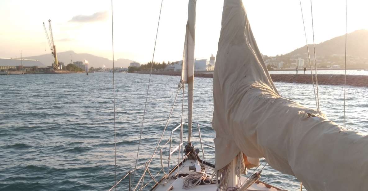Townsville: Lunchtime or Morning Sailing Private Charter - Experience Highlights