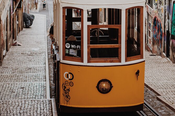 Transfer Tour Between Lisbon and Porto - Cancellation Policy Information