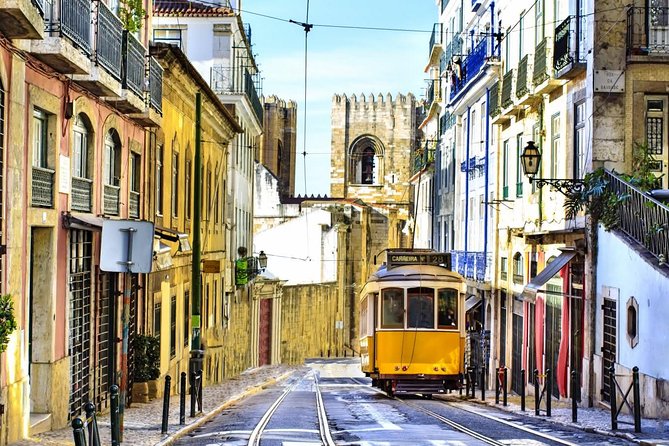 Typical Lisbon Tuk Tuk / Electric Car Tour - Expectations and Policies