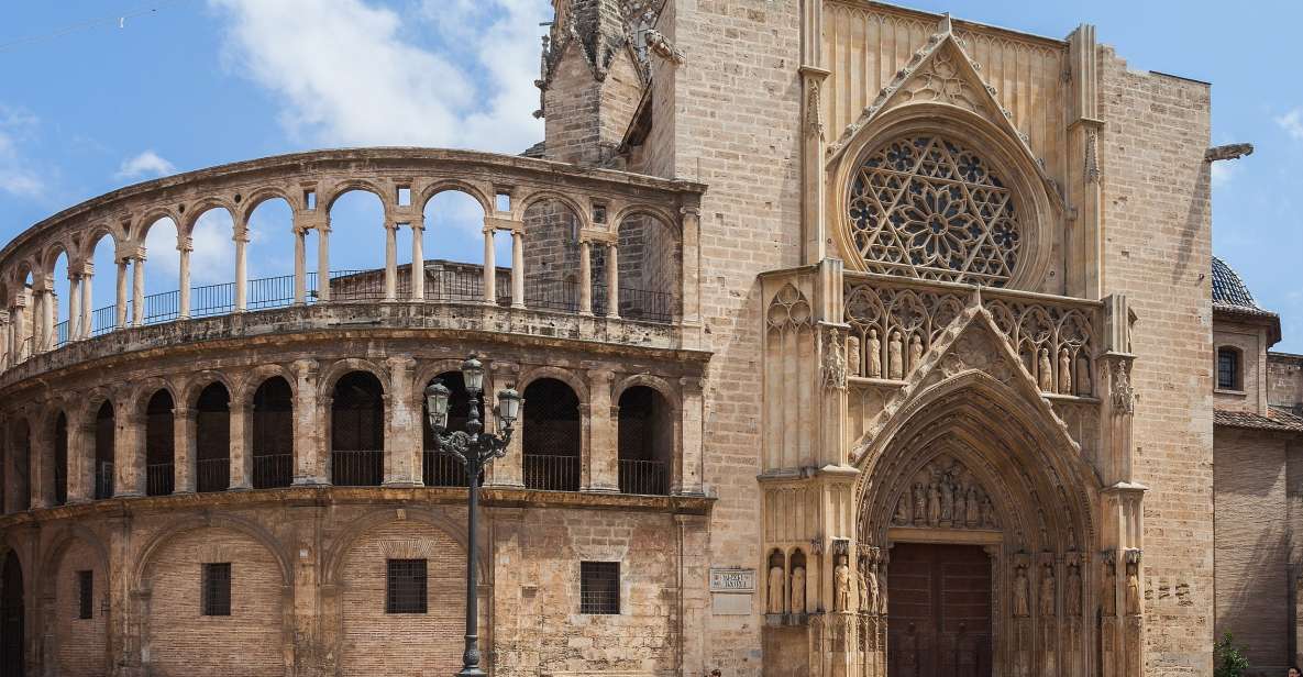 Valencia: Guided City Walking Tour With Tapas Tastings - Experience Highlights