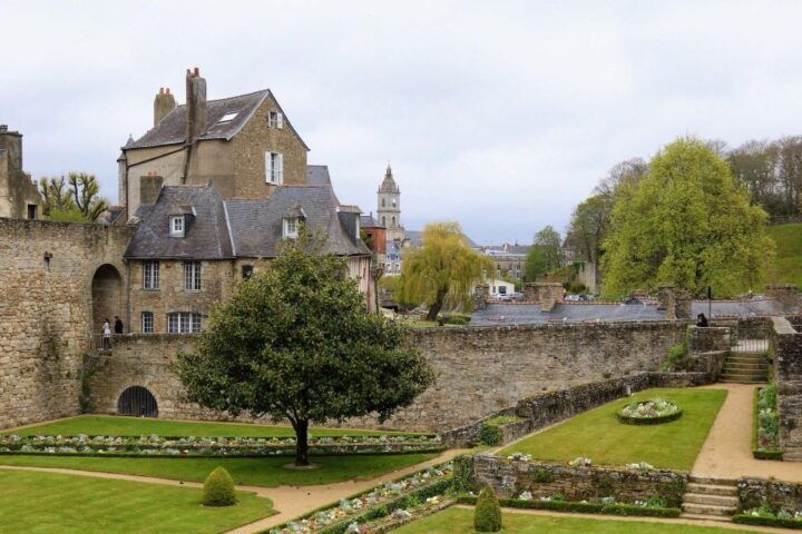 Vannes Historic City Center Running Tour - Activity Description