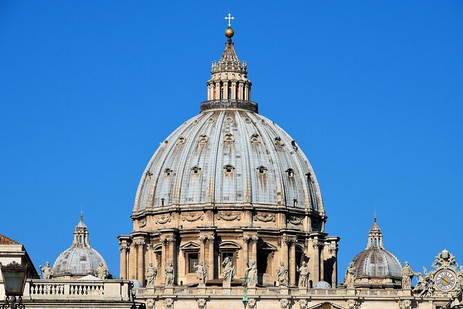 Vatican Tour: Museums, Raphael Rooms & Sistine Chapel - Expert Guide & Artwork Insights