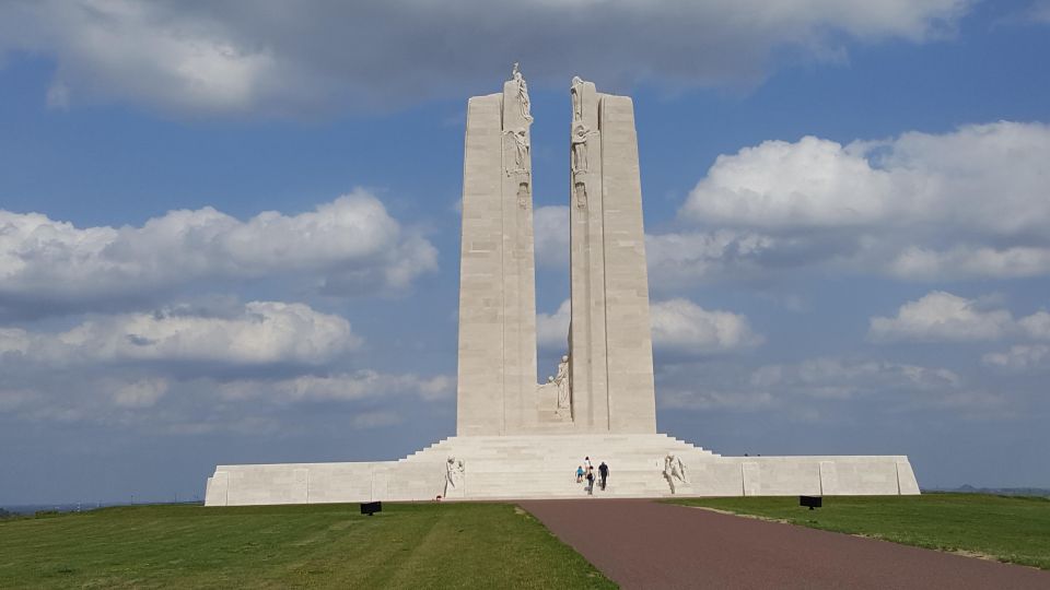 Vimy, the Somme: Canada in the Great War From Amiens, Arras - Key Canadian Sites