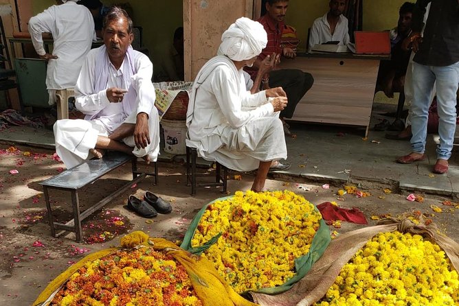 Visit Fresh Flower & Vegetable Market in the Pink City of Jaipur - Shopping Tips