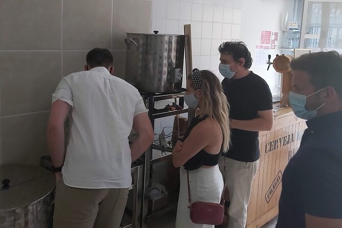 Visit to a Family Brewery in Loulé With Tasting - Family History and Tradition