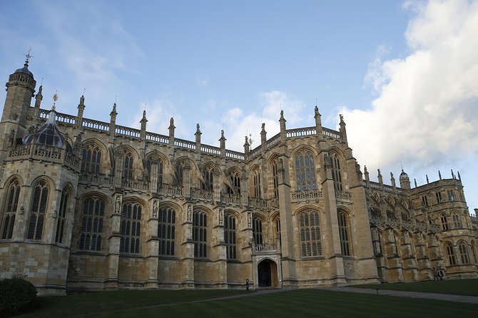 Visit Windsor Castle: Private Return Transport From London - Assistance and Questions