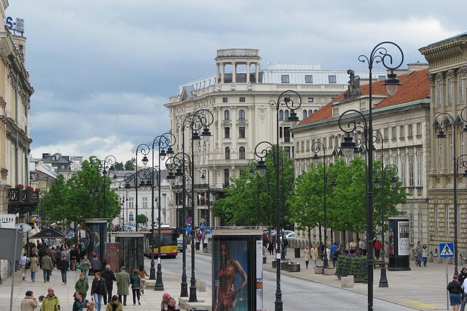 Walk Through the Warsaw Old and New Town: Like Phoenix From the Ashes - Modern Contrasts in New Town