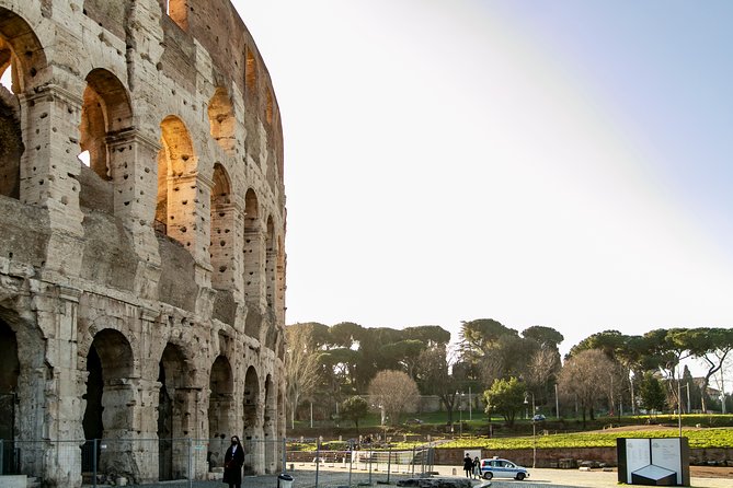 Walking Tour of Colosseum, Forum and City Highlights Including Trevi Fountain - Inclusions and Logistics
