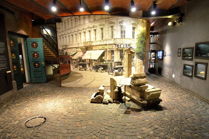 Warsaw Uprising Museum (1944) Wilanow Palace: PRIVATE TOUR /inc. Pick-up/ - Meeting and Pickup Instructions