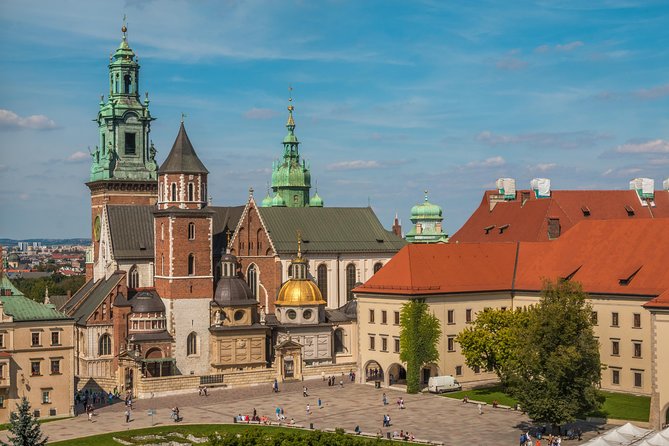 Wawel Hill Private Walking Tour in Your Chosen Language - Highlights of the Tour