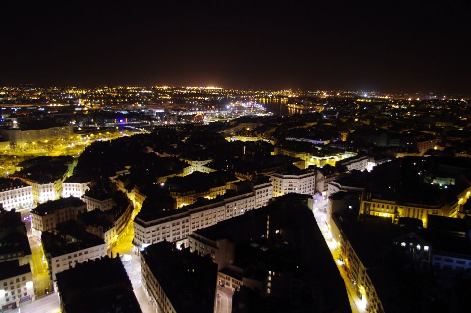 Welcome to Nantes: Private Tour With a Local - Live Tour Guide