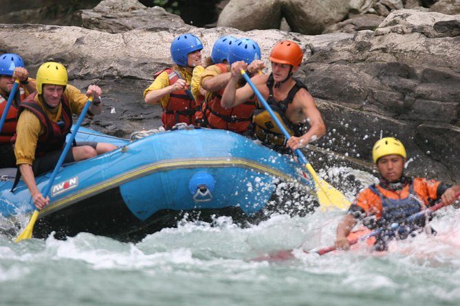 White Water Rafting Trip on the Trishuli River With Private Luxurious Vehicle - Safety Measures and Guidelines