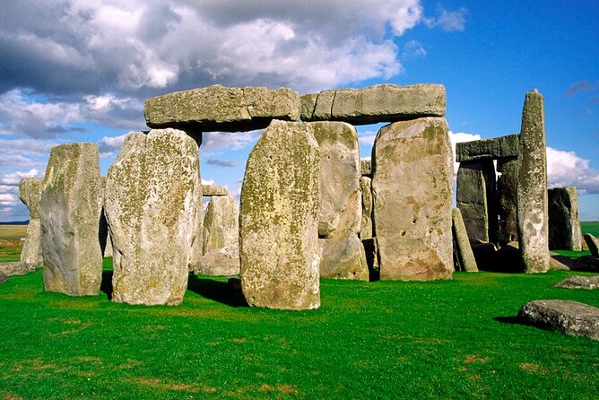 Windsor Castle Stonehenge Oxford Private Day Tour From London - Stonehenge Exploration