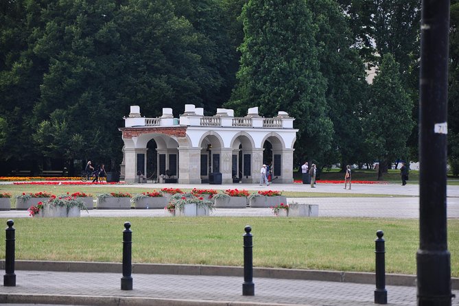 World War II Warsaw Private Tour With Military Cemetery - Tour Inclusions